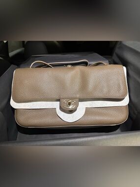 CHANEL Maxi Flap Small Dark Khaki with Gold Hardware